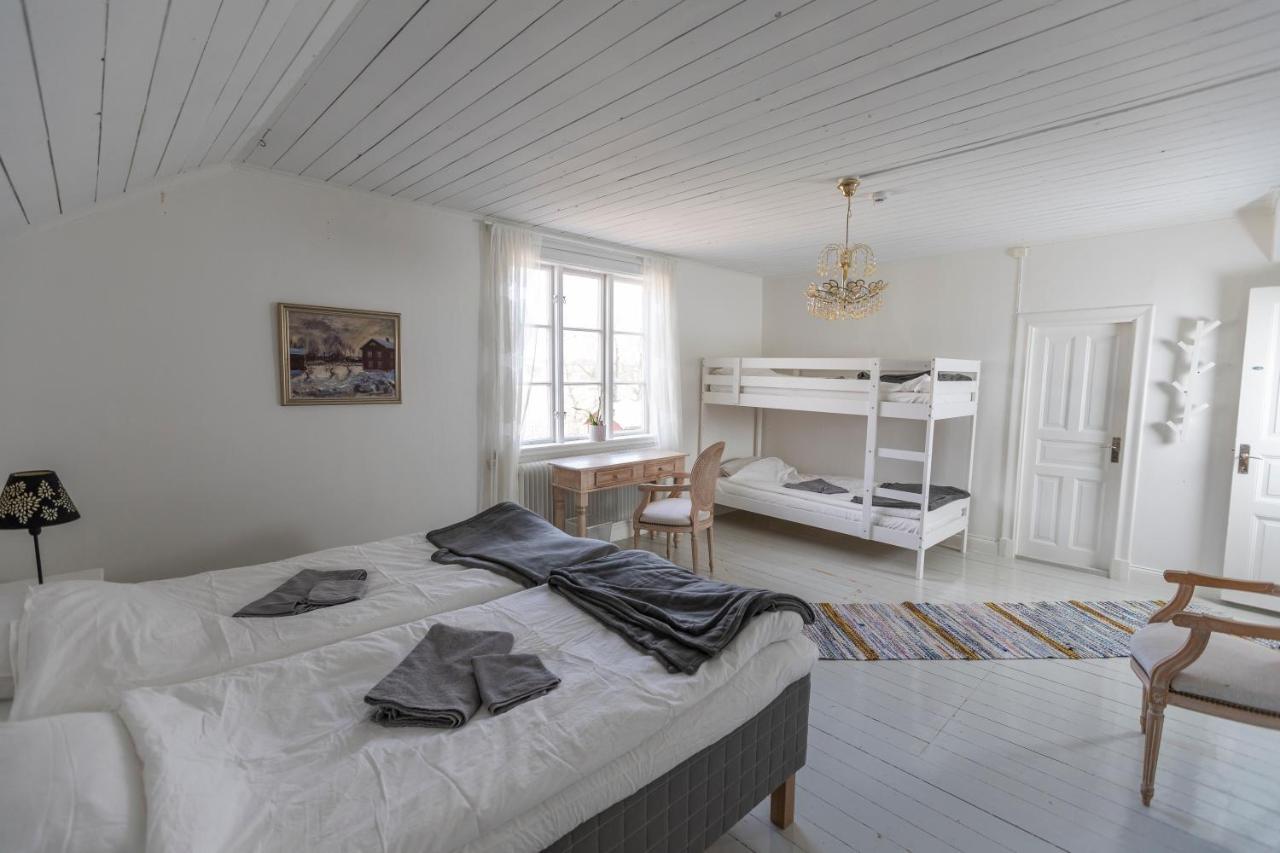 Lyrsta R B&B Lyrestad Buitenkant foto